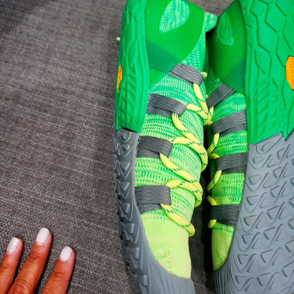 Women sneakers